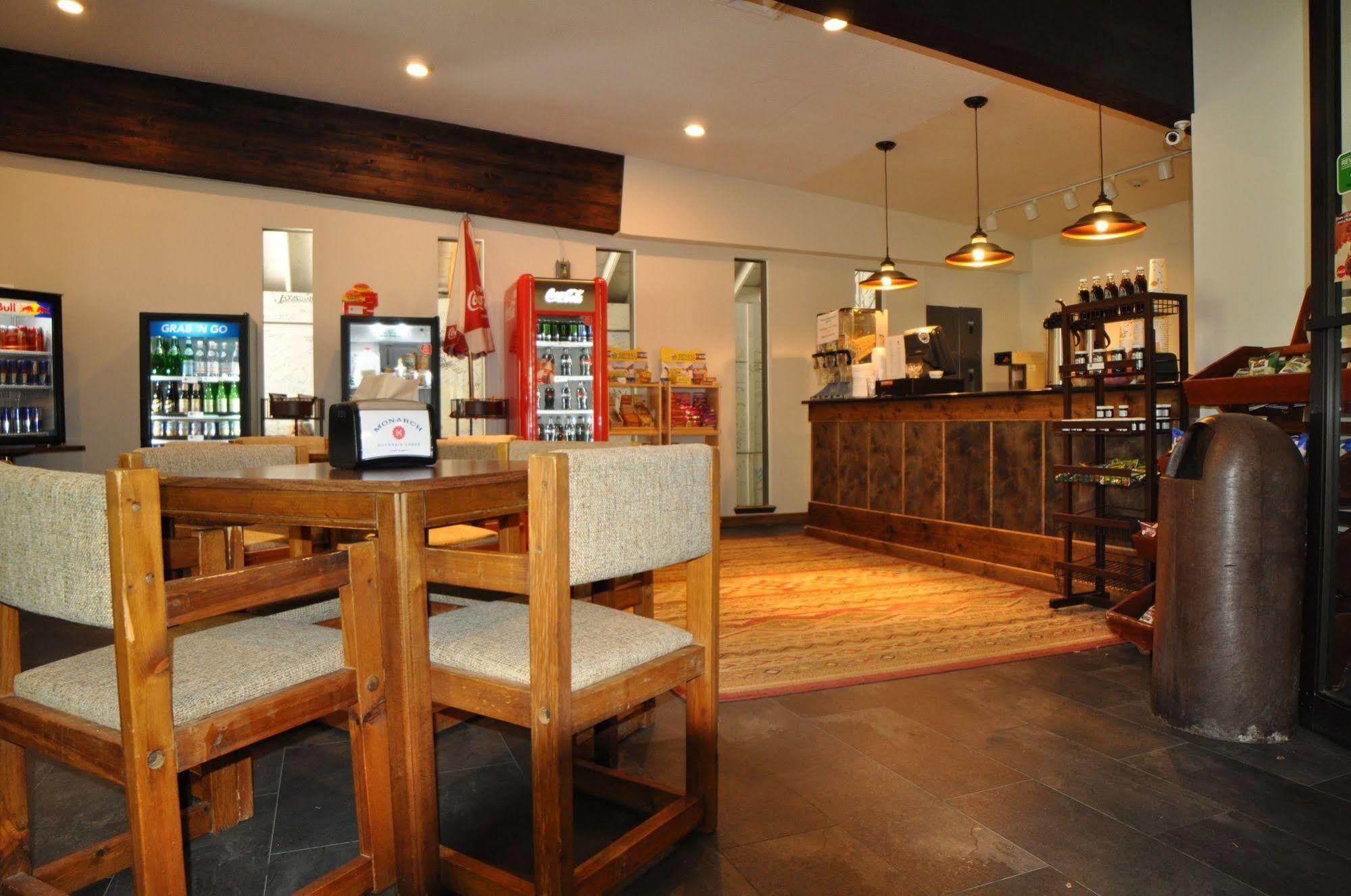 Monarch Mountain Lodge Ngoại thất bức ảnh